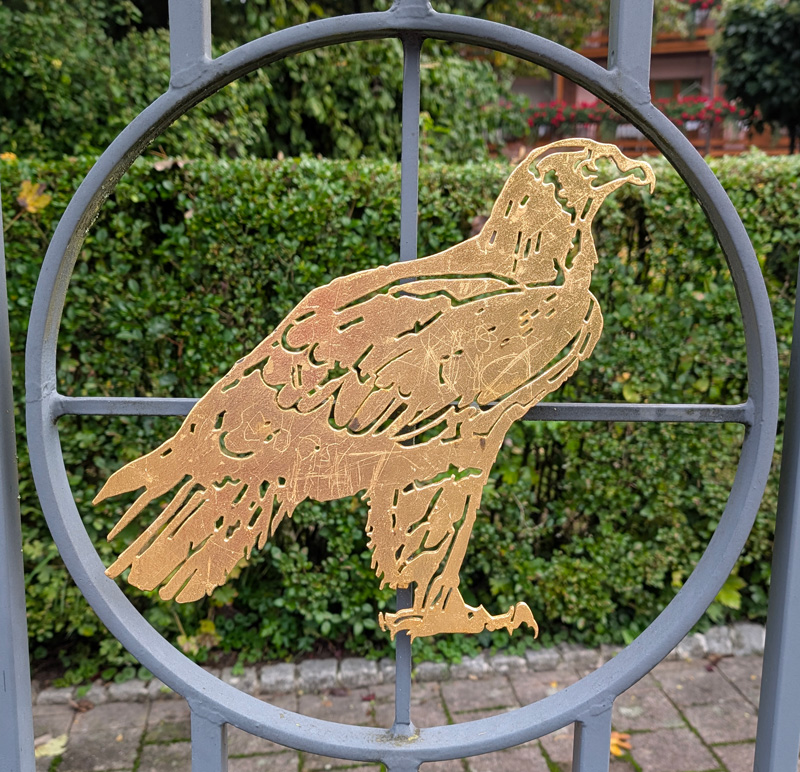 Zurück im bewährten Adler